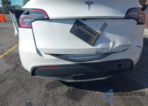 2024 Tesla Model Y Long Range Dual Motor All-Wheel Drive/Rwd from USA, damaged, VIN 7SAYGDED0RF003127